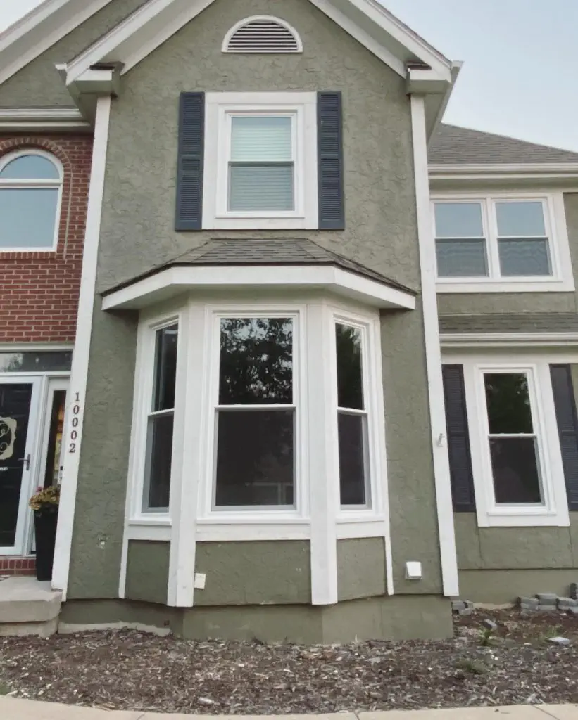 bay window on home